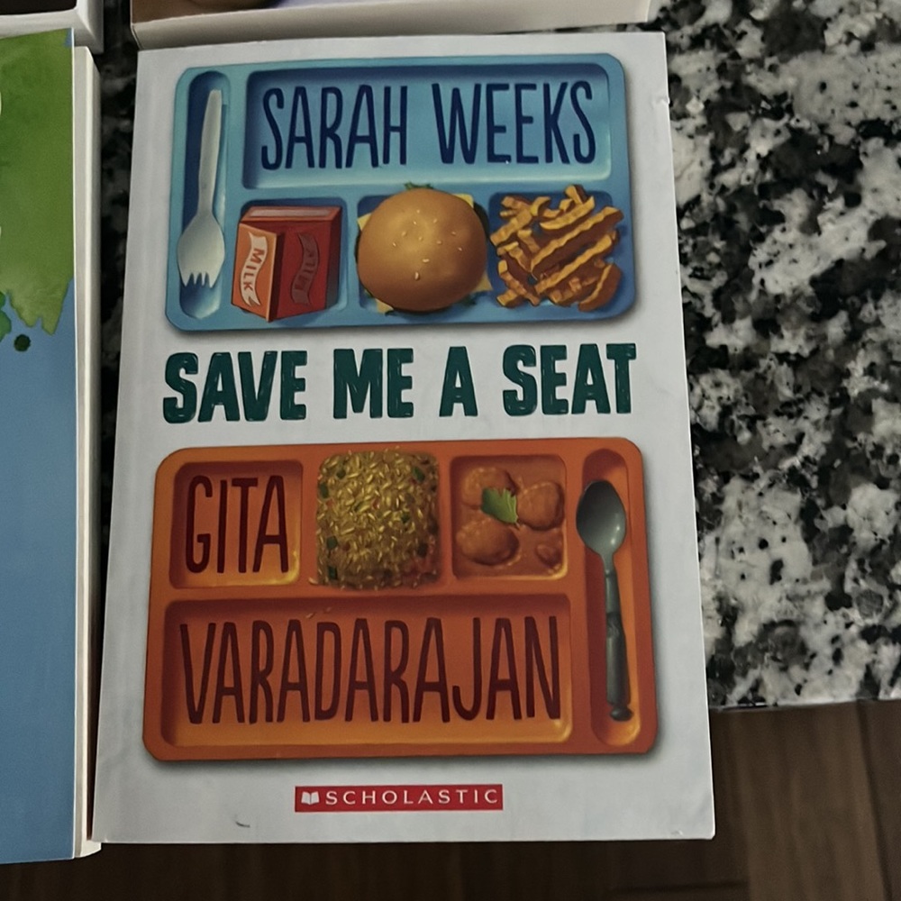 4 chapter books bundle - Picture 3 of 7